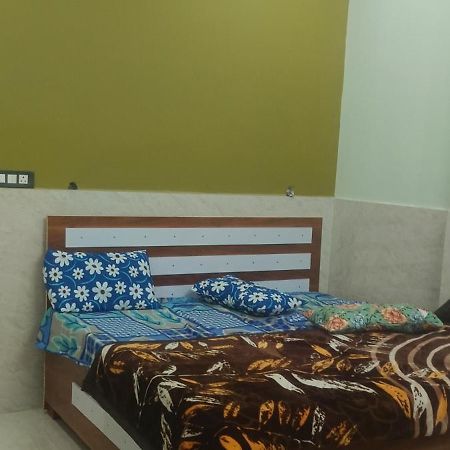 Shree Hari Guest House Ayodhya エクステリア 写真